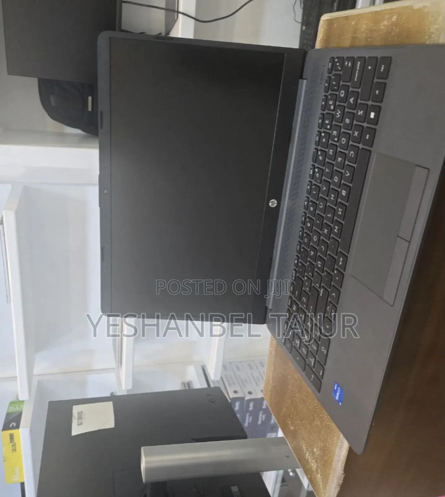 New Laptop HP Stream Notebook 8GB Intel Core I5 SSD 1T