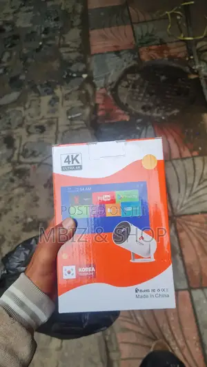 Smart Ultra Projector