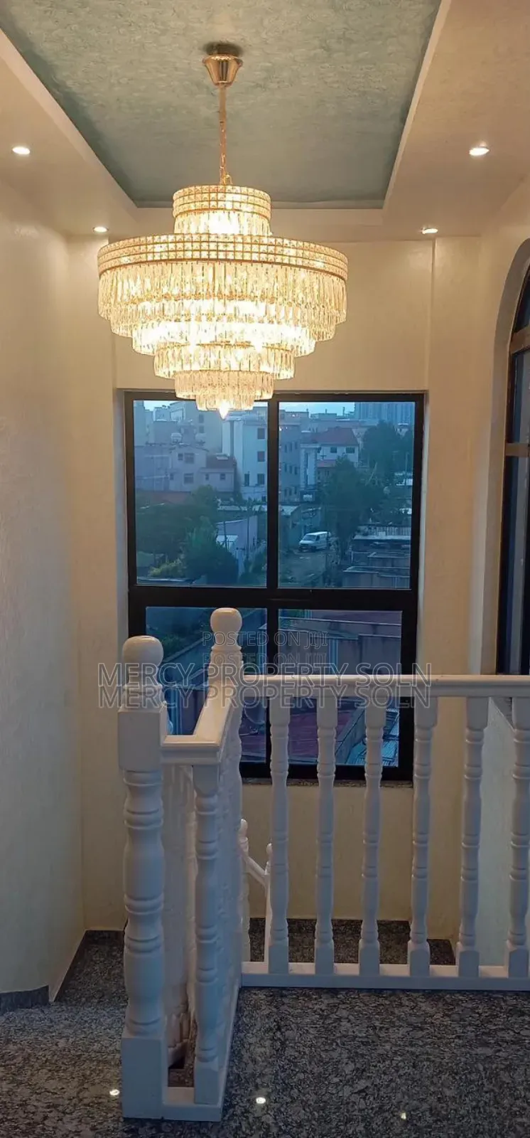 Furnished 8bdrm House in Bole for sale