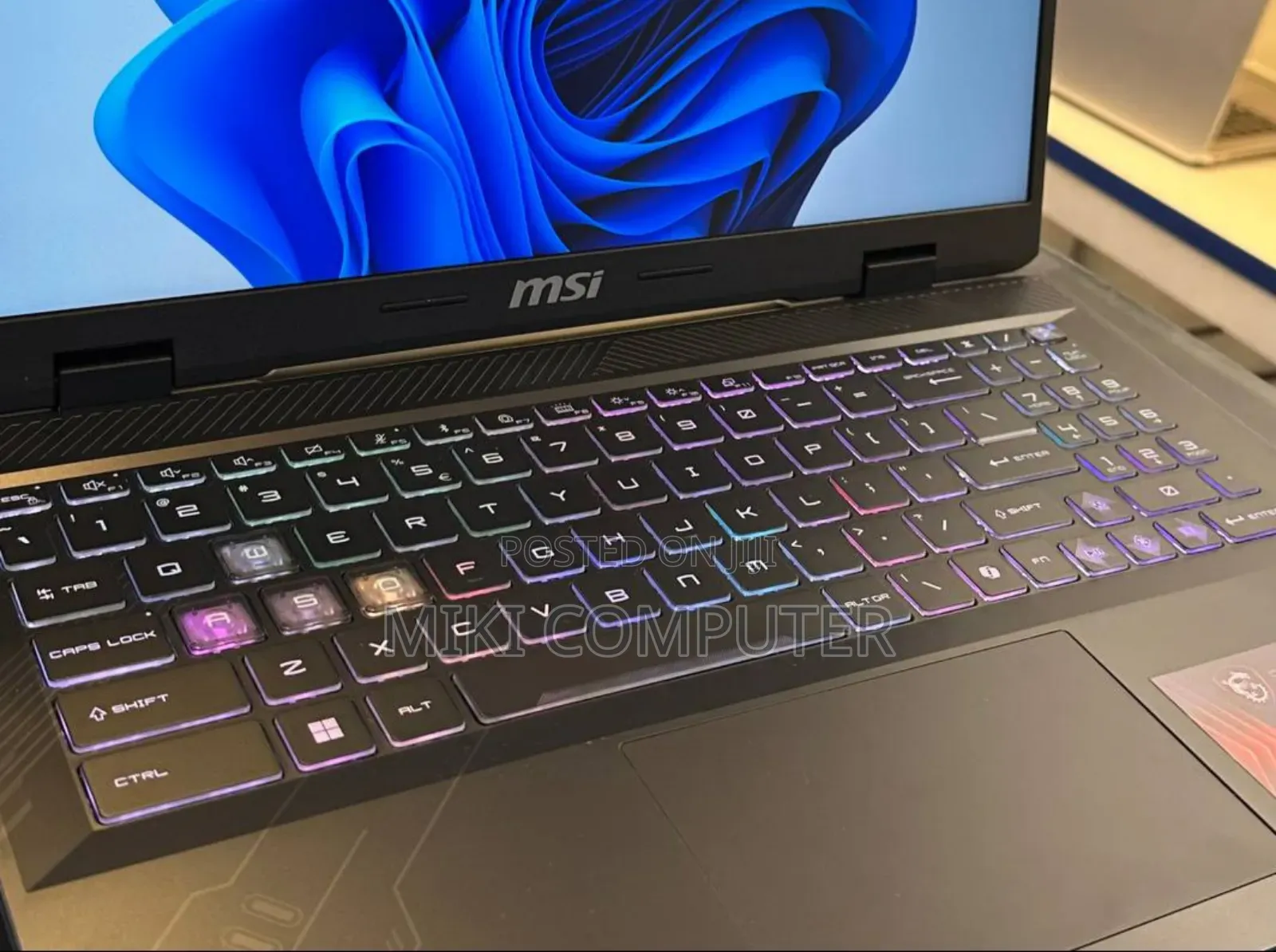 New Laptop MSI Crosshair 15 16GB Intel Core I7 SSD 1T