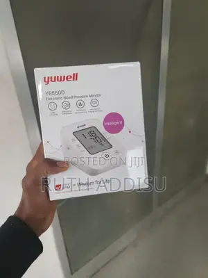 Photo - Yuwell Digital Blood Pressure Monitor簾你blood Pressuer Monitor New