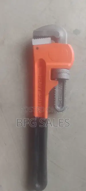 Pipe Wrench (ቧንቧ መፍቻ) 12"