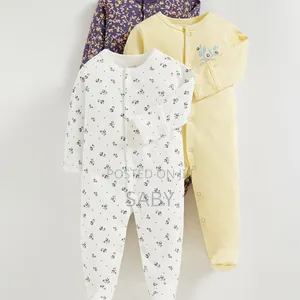Photo - Newborn Baby Foot Wrapped Jumpsuit