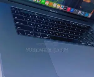 New Laptop Apple MacBook Pro 2019 32GB Intel Core I9 SSD 1T