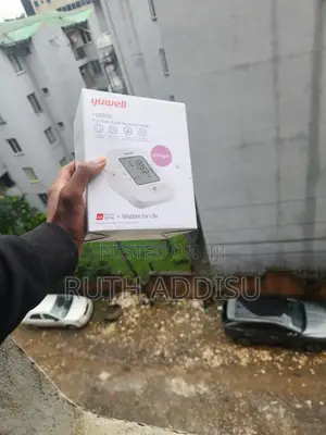 Photo - Yuwell Blood Pressure Monitor蝨說digital Blood Pressuer Monitor New