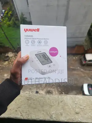 Photo - Digital Blood Pressuer Monitor睡著brand New Bp Monitor留意bp Monitor