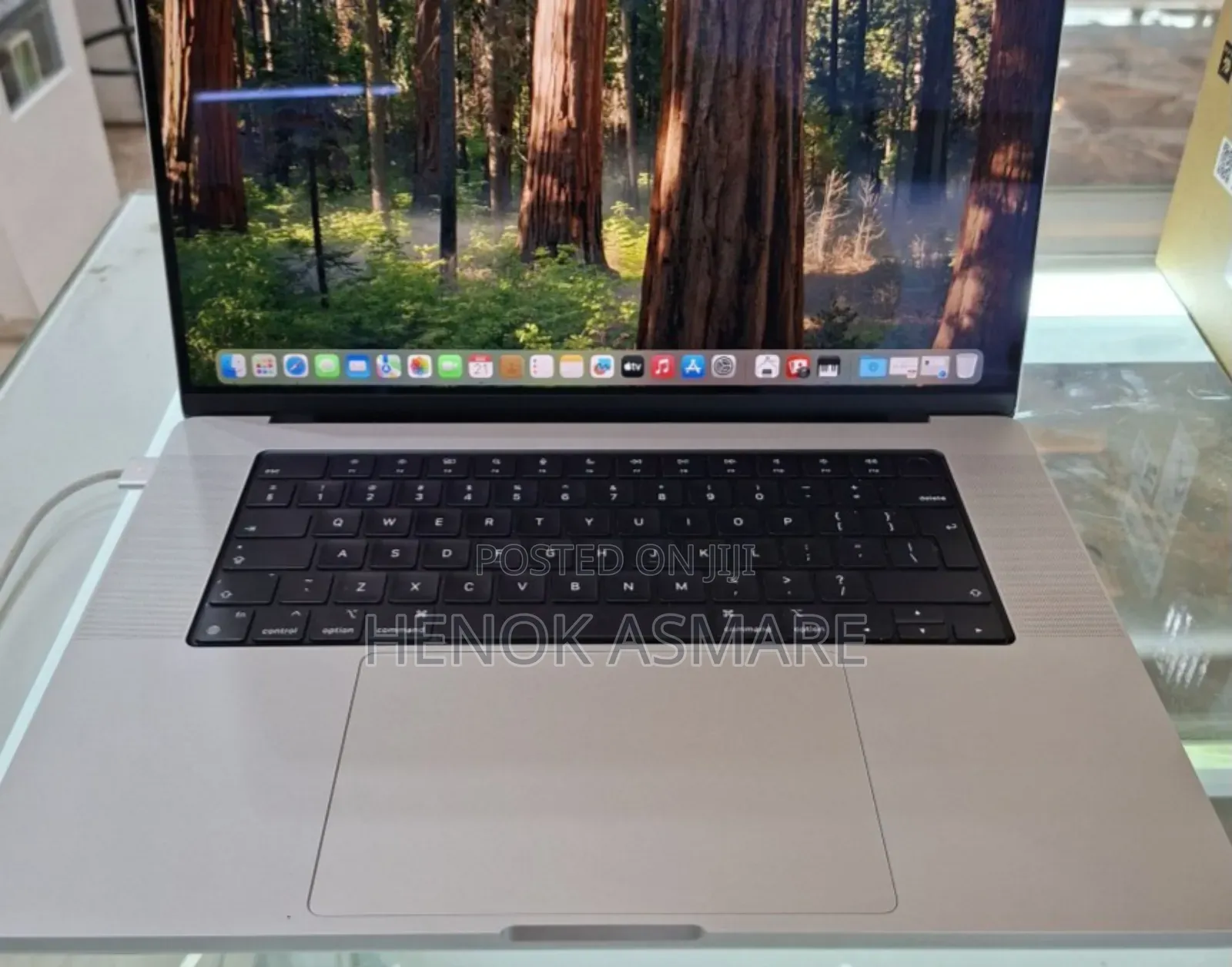New Laptop Apple MacBook Pro M1 16GB AMD Ryzen 7 SSD 1T