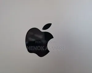 New Laptop Apple MacBook Pro M1 16GB AMD Ryzen 7 SSD 1T