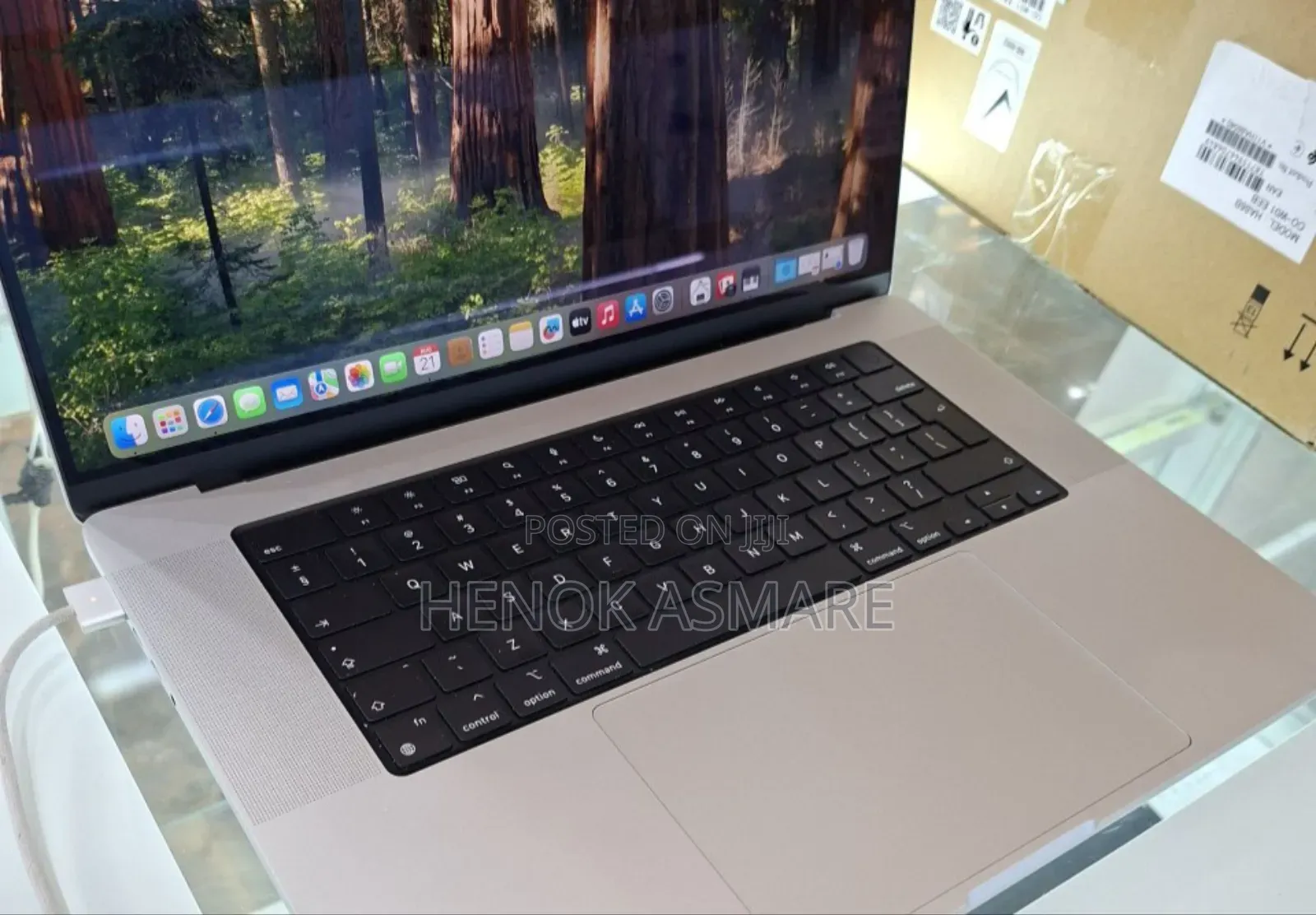 New Laptop Apple MacBook Pro M1 16GB AMD Ryzen 7 SSD 1T