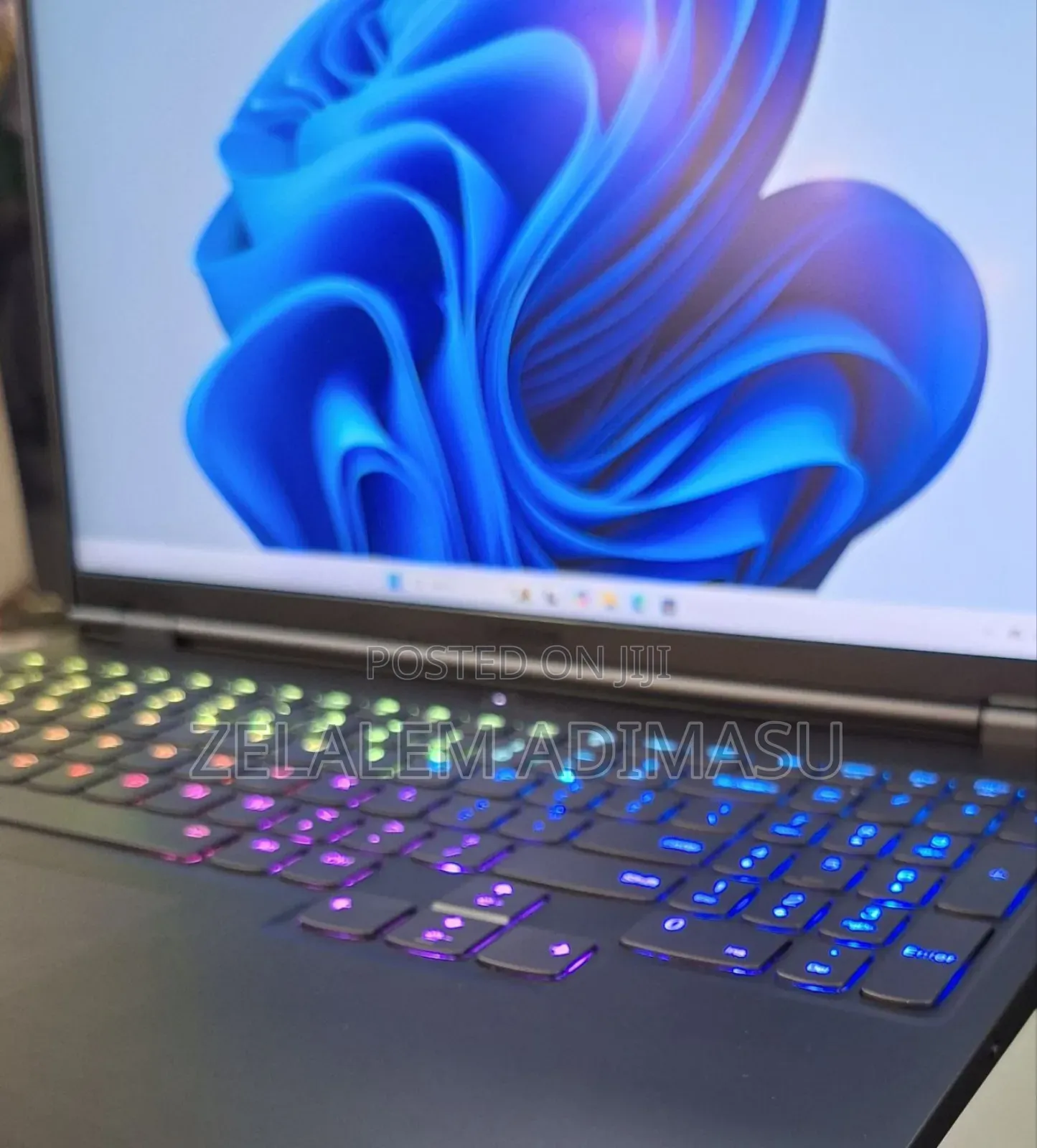 New Laptop Lenovo Legion 5 16GB AMD Ryzen 9 SSD 1T