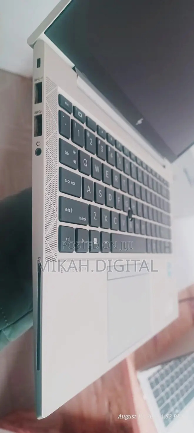 New Laptop HP EliteBook 840 G8 16GB Intel Core Ultra 7 SSD 512GB