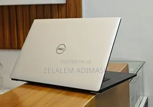 New Laptop Dell Inspiron 14 3452 16GB Intel Core I9 SSD 1T