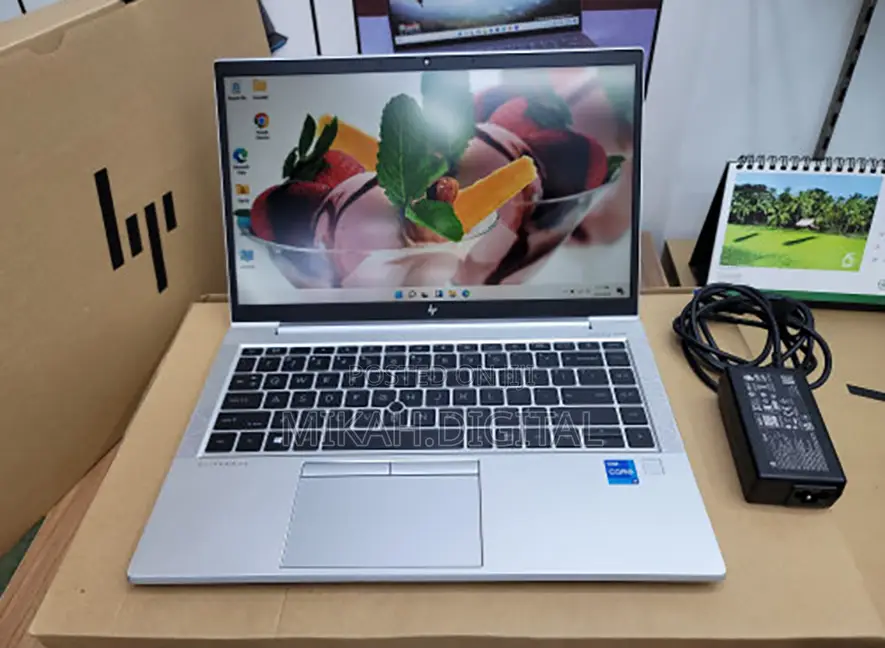 New Laptop HP EliteBook 840 G8 16GB Intel Core Ultra 7 SSD 512GB
