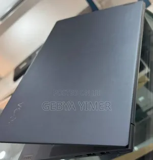 Photo - New Laptop Lenovo Yoga 7i 16GB Intel Core I7 SSD 512GB