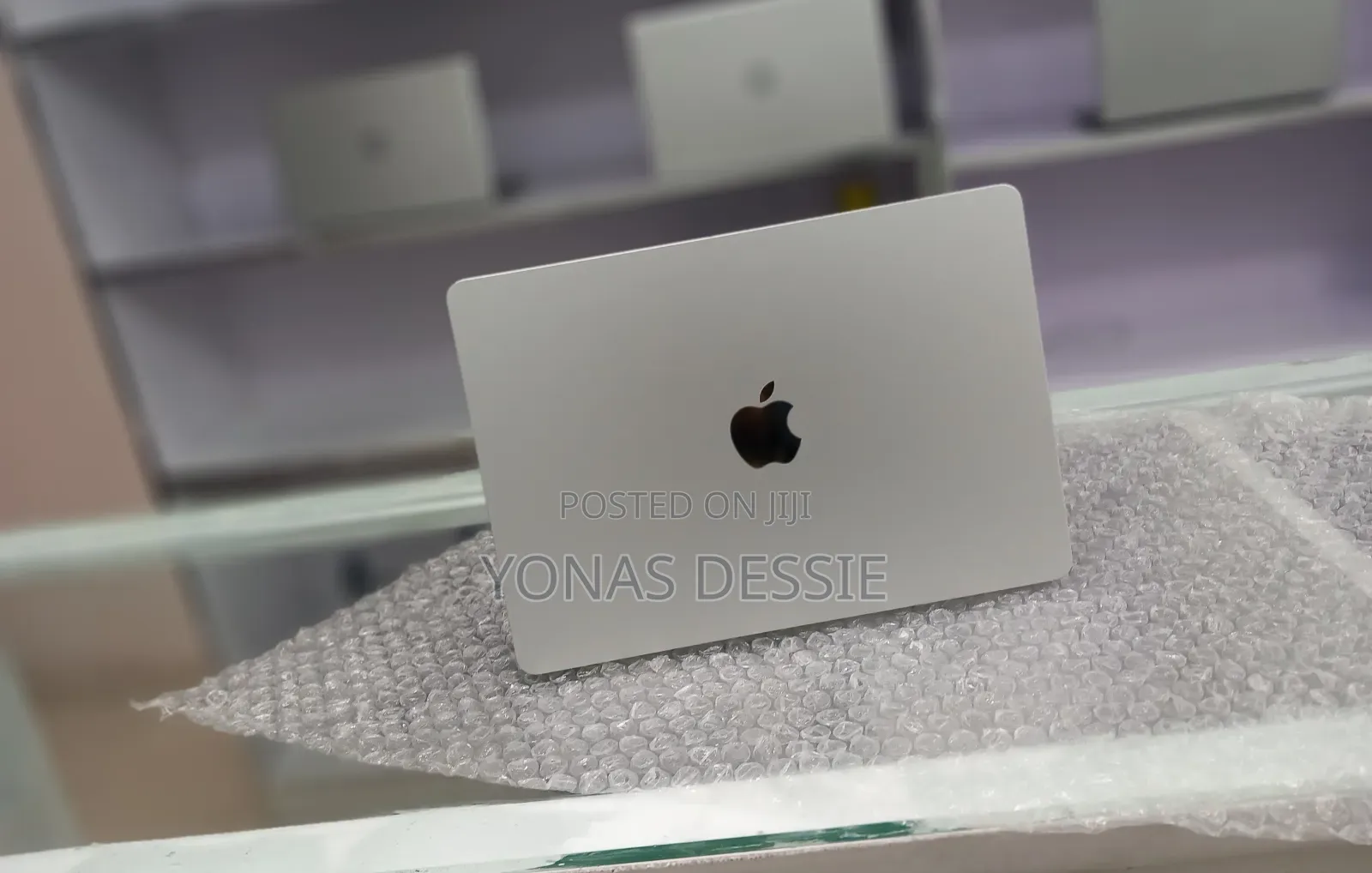 New Laptop Apple MacBook Air 2022 M2 8GB SSD 256GB