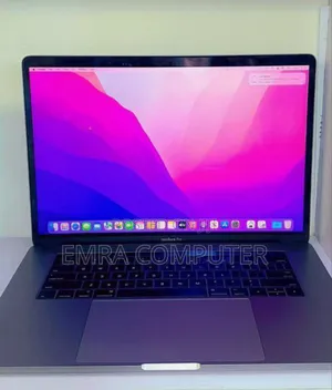 Photo - New Laptop Apple MacBook Pro 2017 16GB Intel Core I7 SSD 512GB