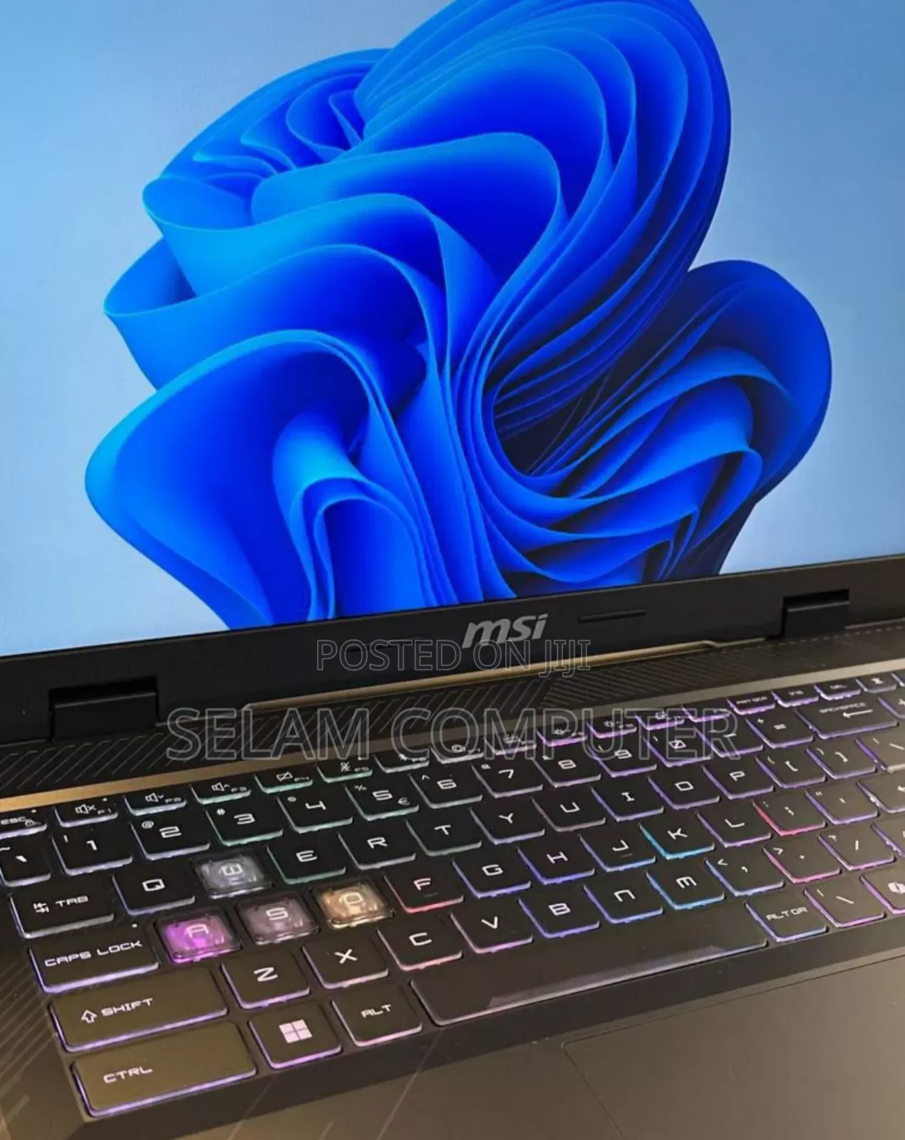 New Laptop MSI Crosshair 15 16GB Intel Core I7 SSD 512GB