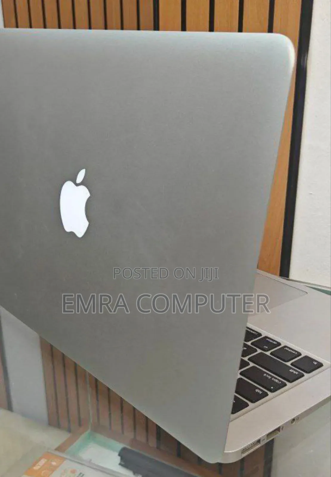 New Laptop Apple MacBook Air 2017 8GB Intel Core I5 SSD 256GB