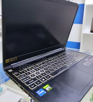New Laptop Acer Nitro 5 16GB Intel Core I7 SSHD (Hybrid) 512GB