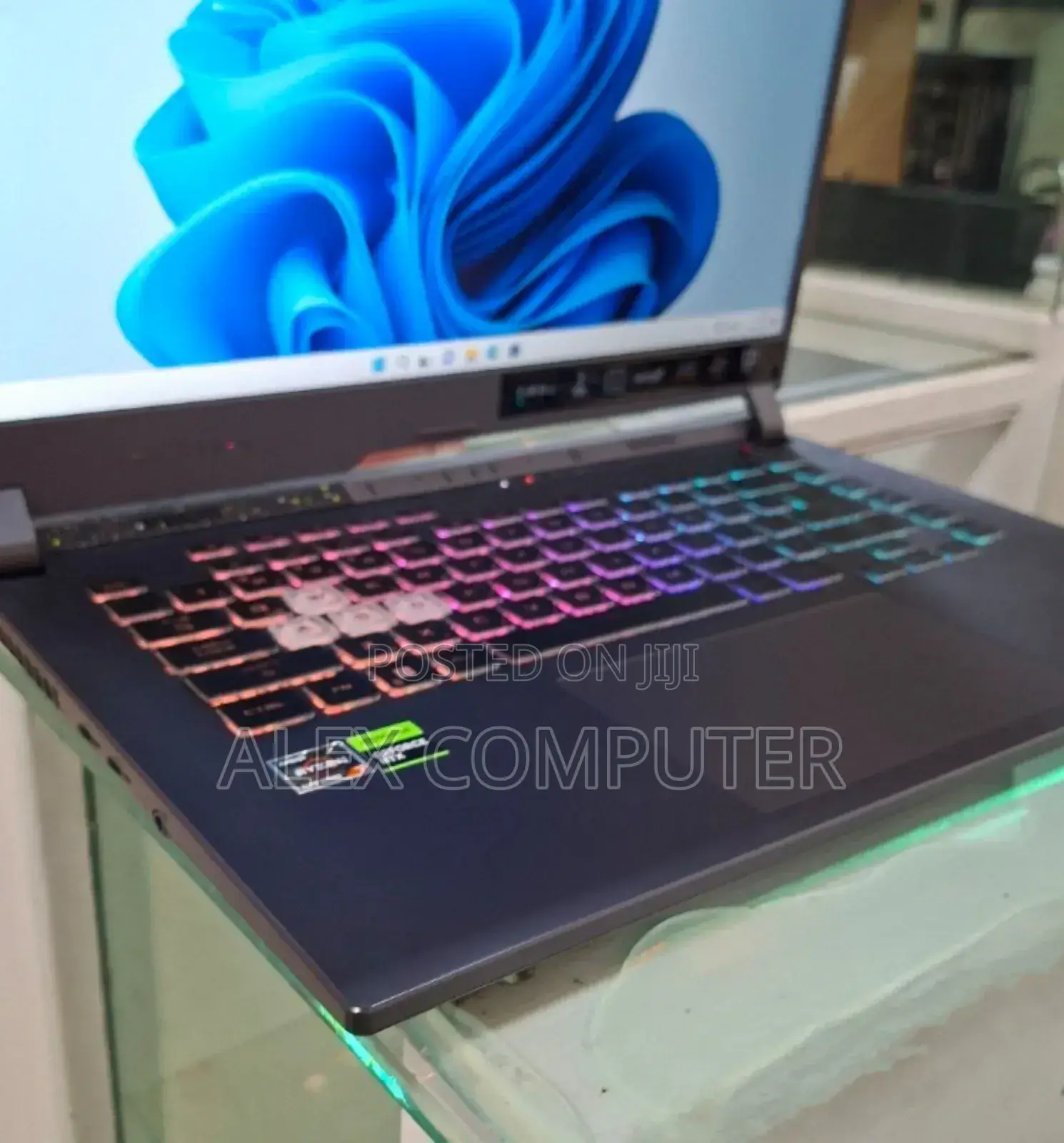 New Laptop Asus ROG Strix G15 16GB AMD Ryzen 7 SSD 1T