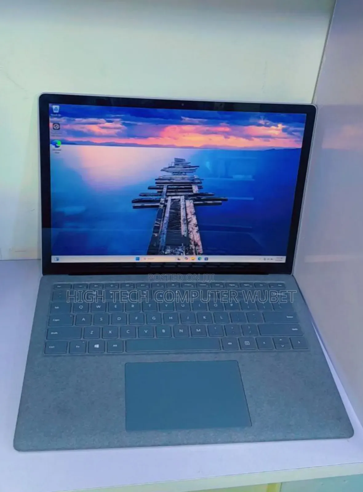 New Laptop Microsoft Surface 16GB Intel Core I7 SSD 1T