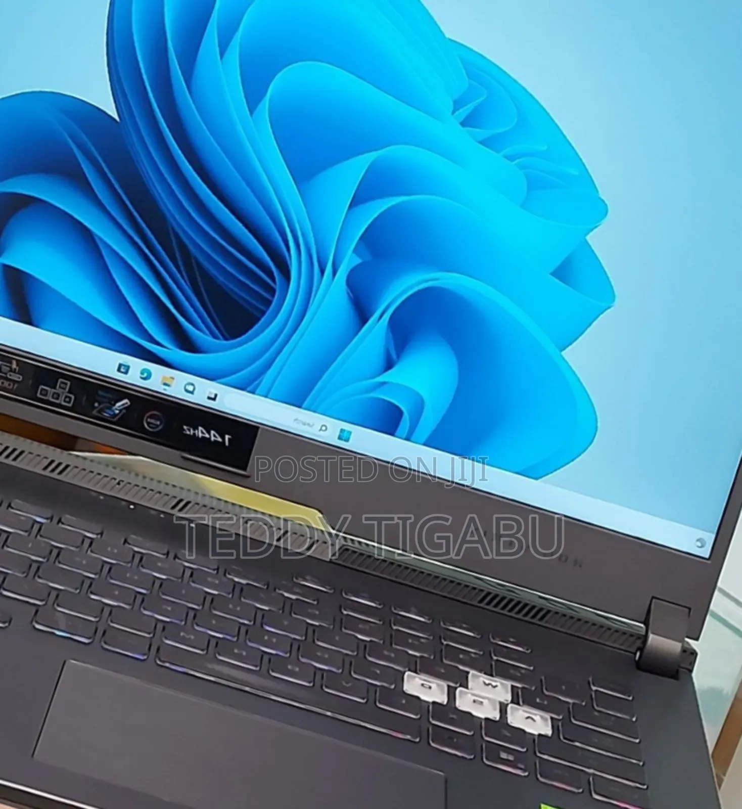 New Laptop Asus ROG Strix G15 16GB AMD Ryzen 7 SSD 1T