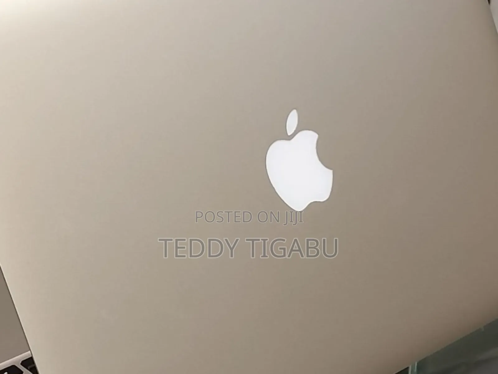 New Laptop Apple MacBook Air 2017 8GB Intel Core I5 SSD 256GB