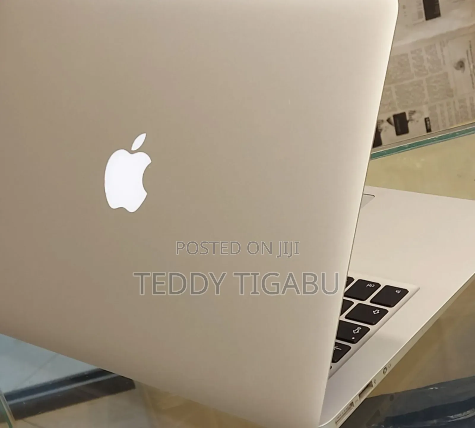 New Laptop Apple MacBook Air 2017 8GB Intel Core I5 SSD 256GB