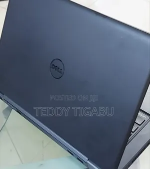 Photo - New Laptop Dell Latitude 5450 16GB Intel Core I5 SSD 256GB