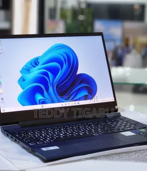 New Laptop HP Victus 16 16GB Intel Core I7 SSD 512GB