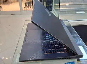 New Laptop Asus ROG Strix G15 16GB AMD Ryzen 7 SSD 1T