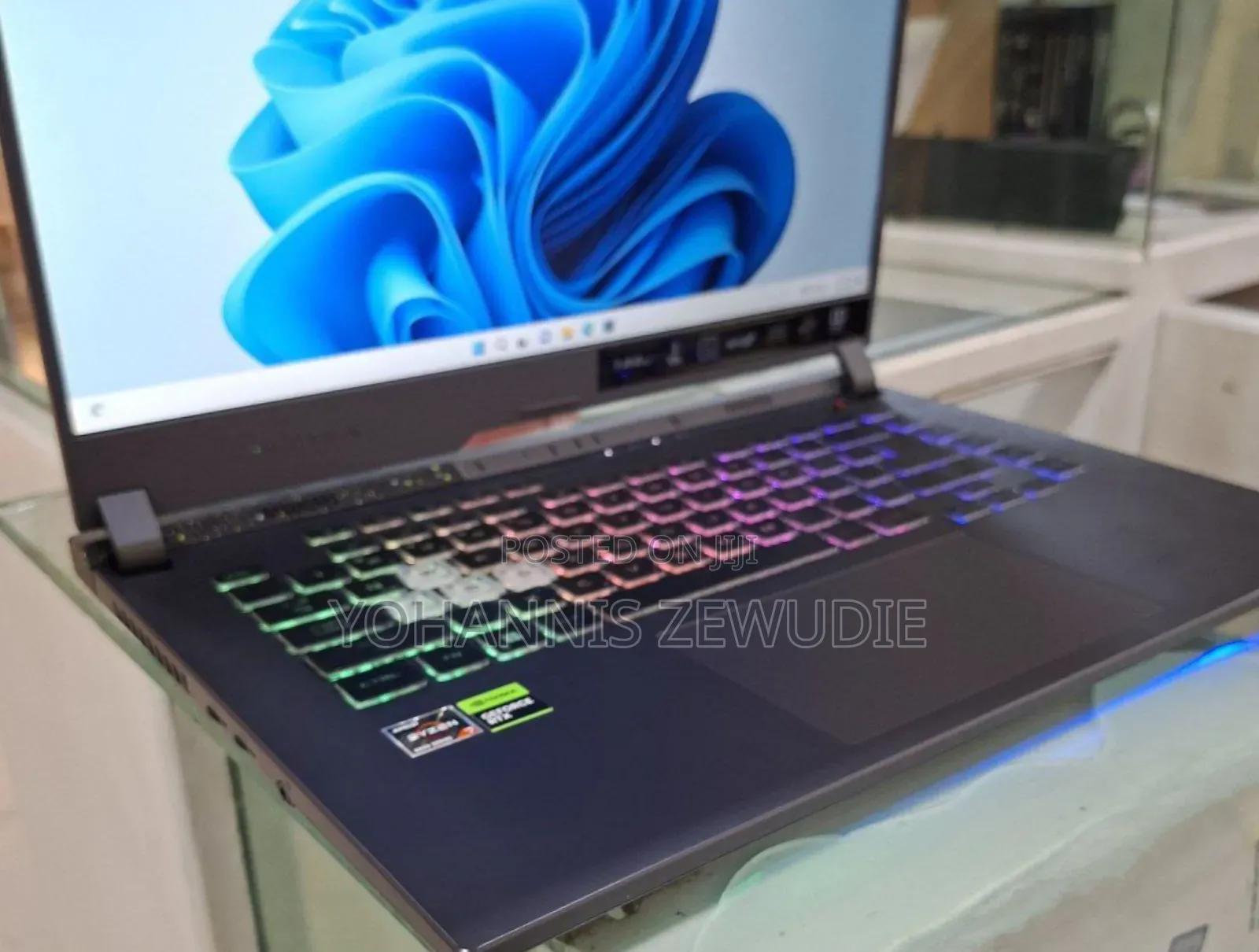 New Laptop Asus ROG Strix G15 16GB AMD Ryzen 7 SSD 1T