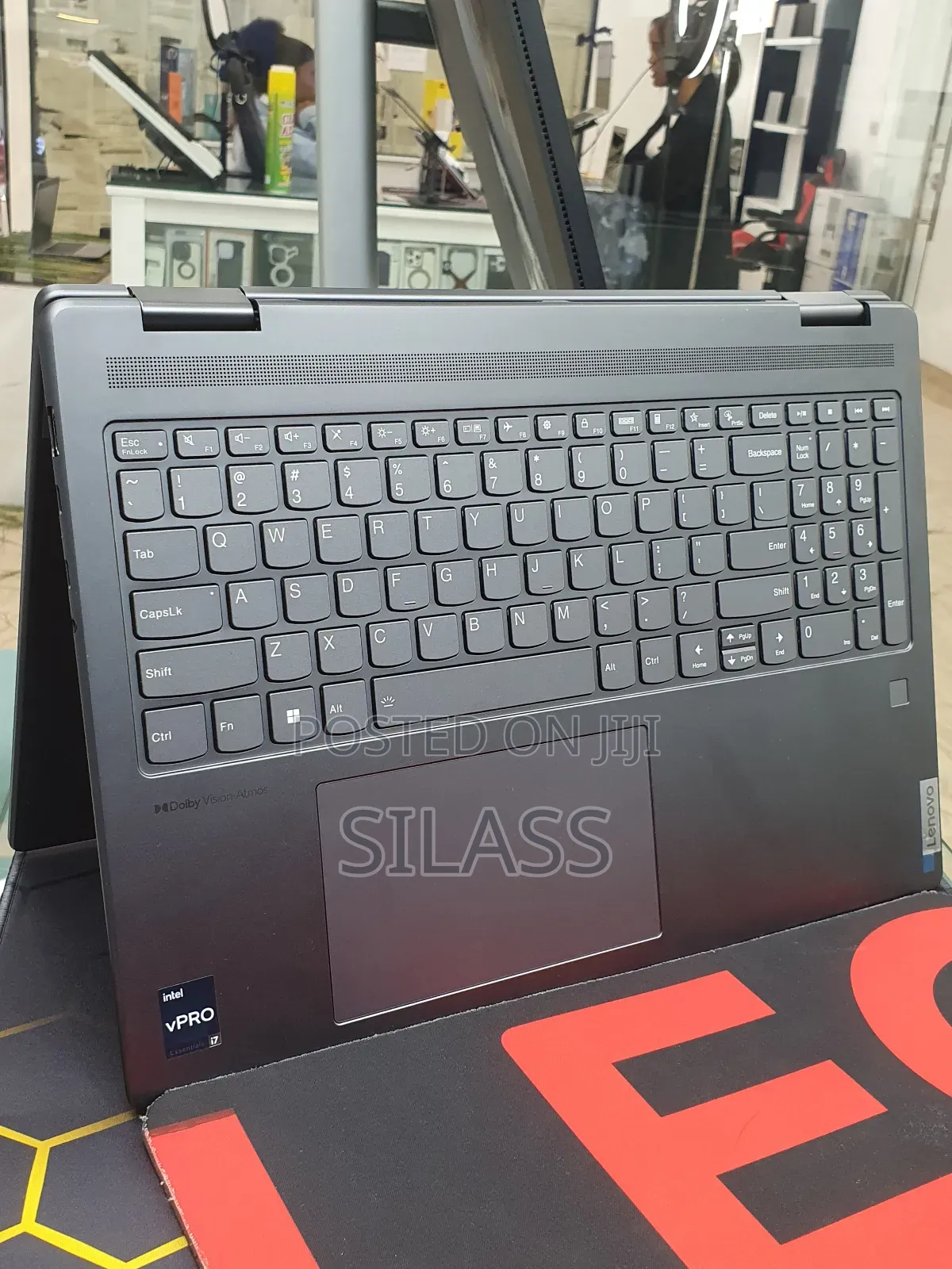 New Laptop Lenovo Yoga 7i 16GB Intel Core I7 SSD 1T