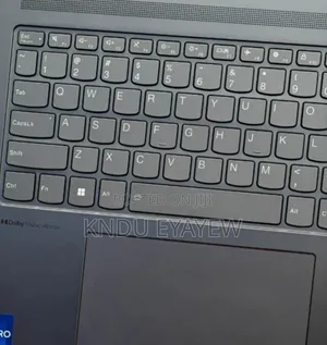 New Laptop Lenovo Yoga 7i 16GB Intel Core I7 SSD 1T