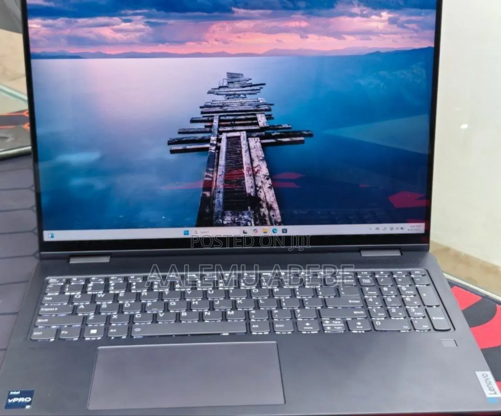 New Laptop Lenovo Yoga 7i 16GB Intel Core I7 SSD 1T