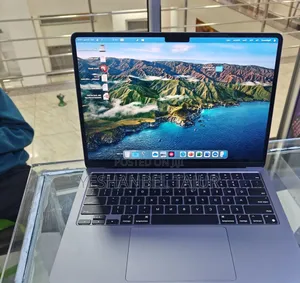 Photo - New Laptop Apple MacBook Air 2022 M2 8GB Apple M2 SSD 512GB