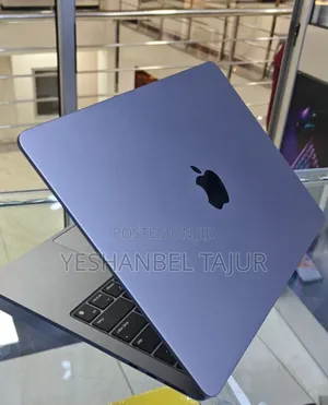 New Laptop Apple MacBook Air 2022 M2 8GB Apple M2 SSD 512GB