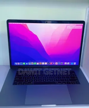 Photo - New Laptop Apple MacBook Pro 2019 16GB Intel Core I7 SSD 512GB