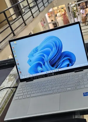 New Laptop HP Pavilion 15-Cs3063cl 16GB Intel Core I5 SSD 512GB