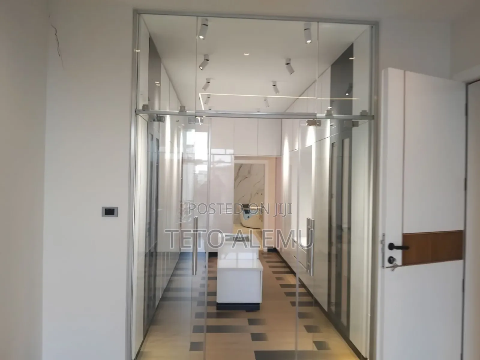 Furnished 9bdrm House in የሚሸጥ ቅንጡ ቤት አያት, Bole for sale