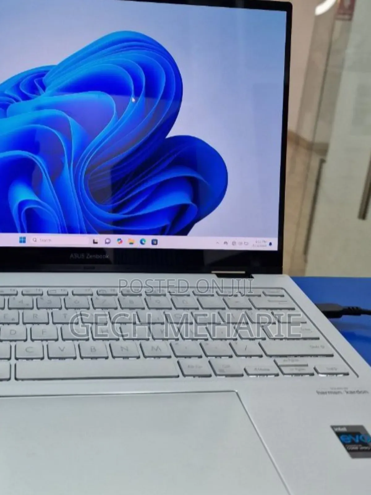 New Laptop Asus ZenBook UX303UB 16GB Intel Core I7 SSD 1T