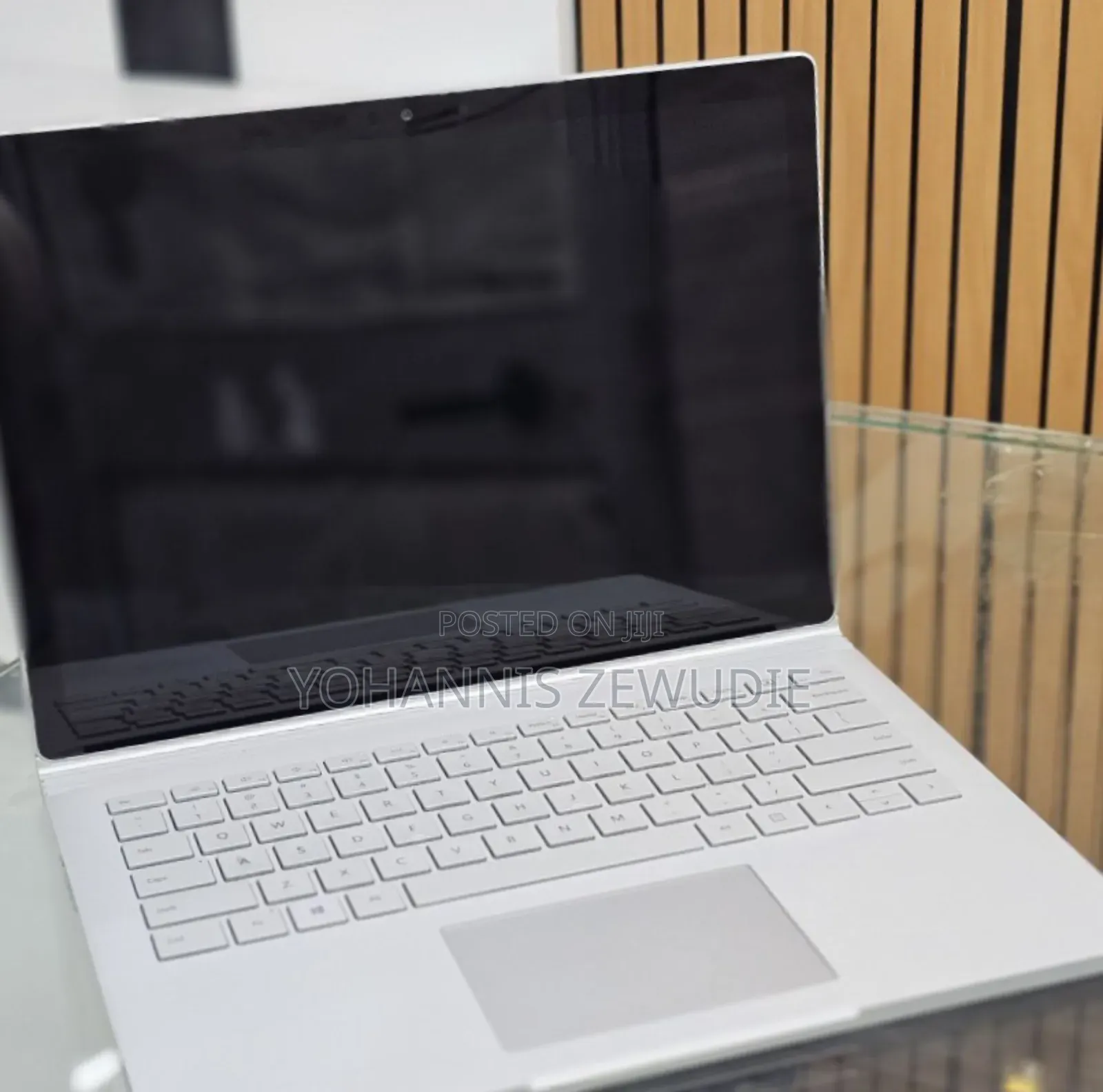 New Laptop Microsoft Surface Book 3 16GB Intel Core I7 SSD 256GB