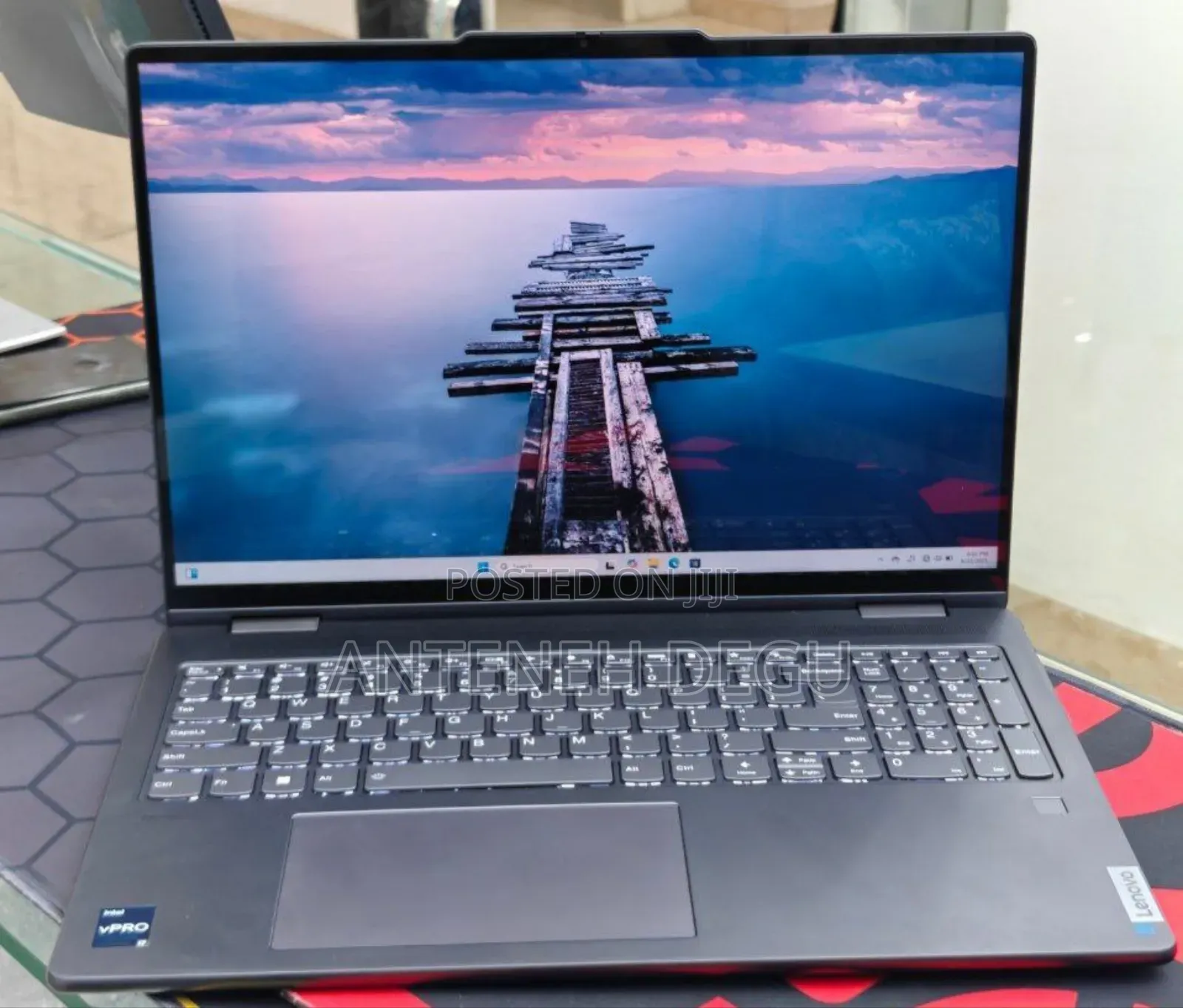 New Laptop Lenovo Yoga 7i 16GB Intel Core I7 SSD 1T