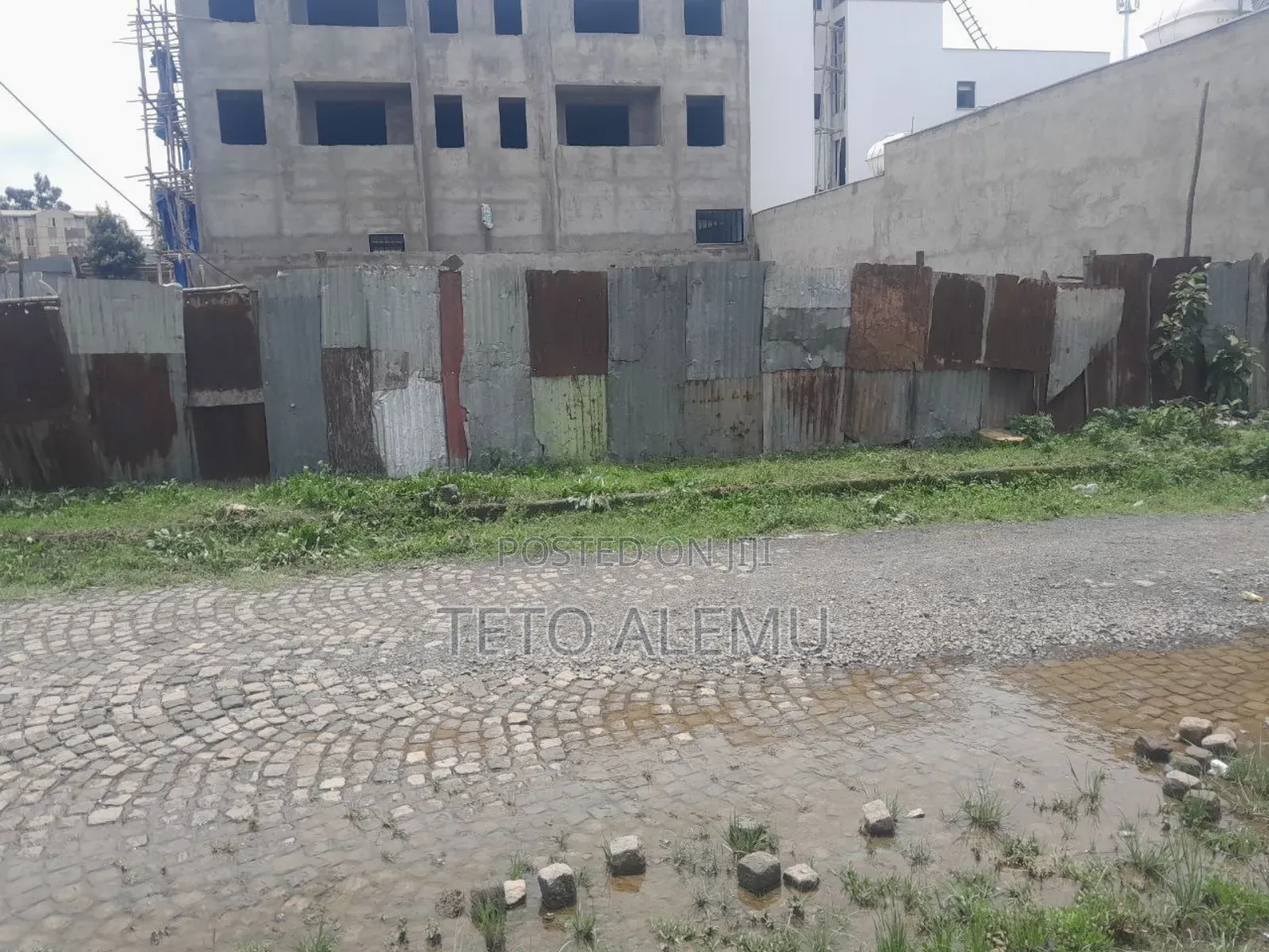 የሚሸጥ ቦታ አያት አካባቢ 175 ካሬ