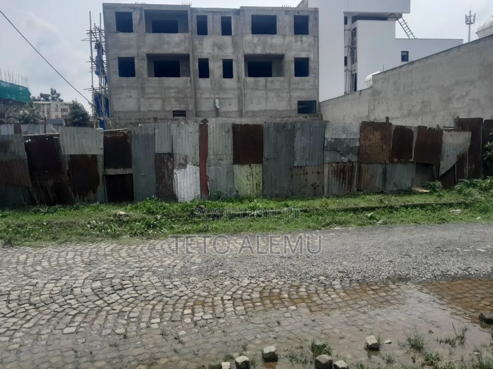 የሚሸጥ ቦታ አያት አካባቢ 175 ካሬ