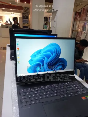 New Laptop HP Victus 15 16GB AMD Ryzen 7 SSD 512GB