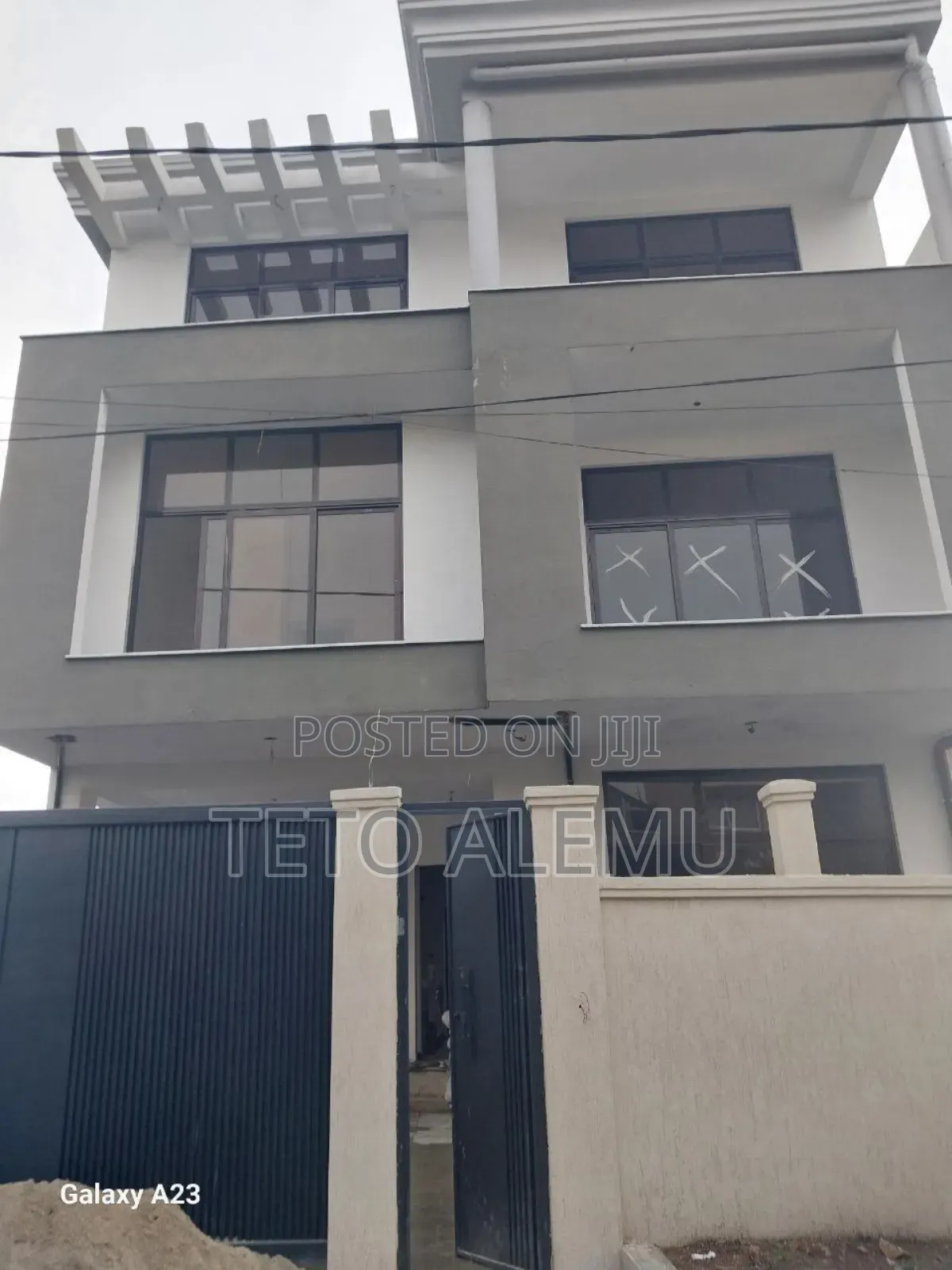 6bdrm House in Bole for sale