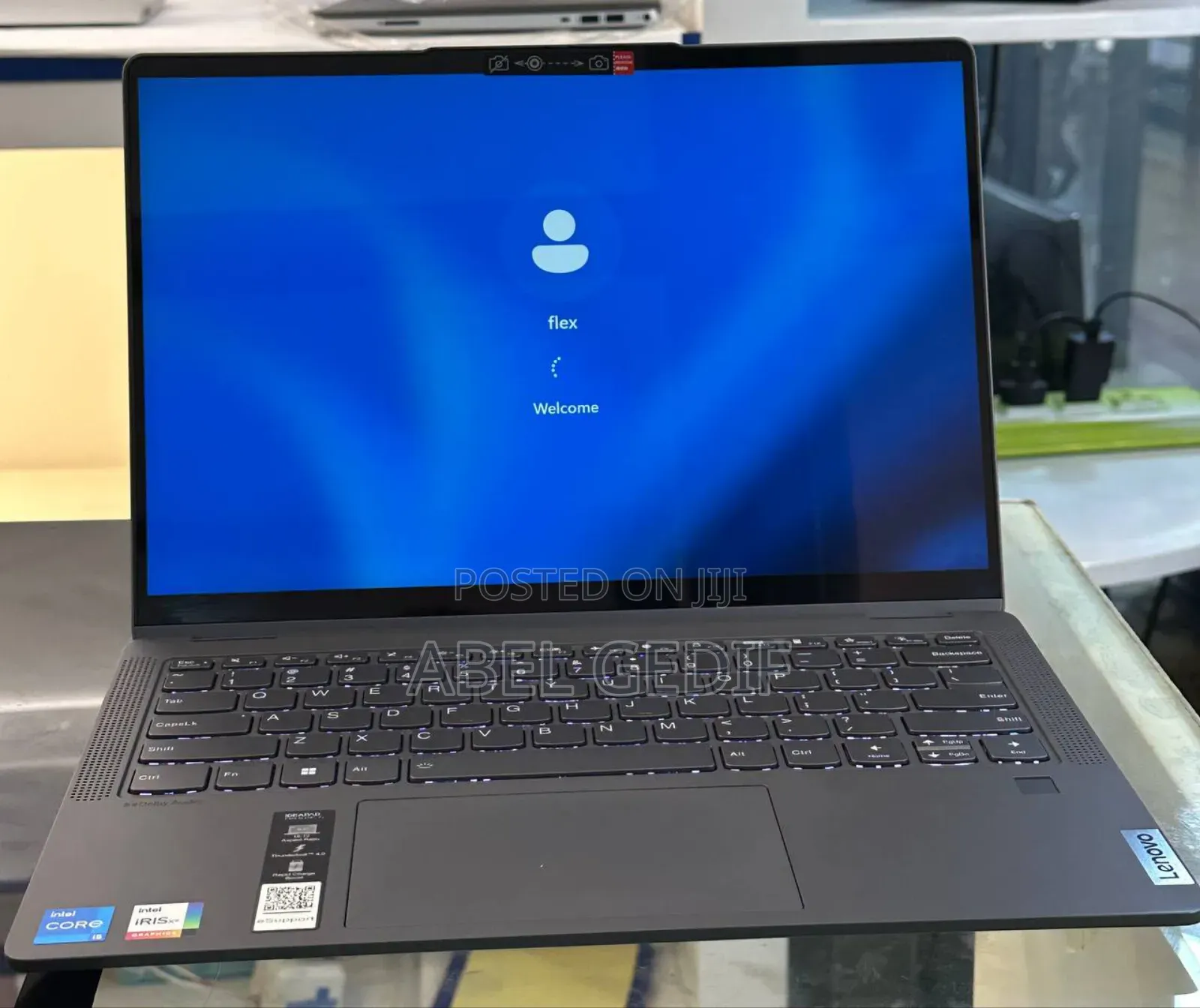 New Laptop Lenovo IdeaPad Flex 14 16GB Intel Core i5 SSD 512GB