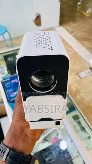 Photo - Borrego Smart 6 Mini Projector