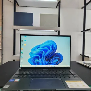 New Laptop Asus ZenBook UX430UQ 16GB Intel Core I7 SSD 512GB